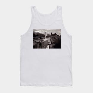 Narrow boat moored next to the canal - Stoke on Trent, UK Tank Top